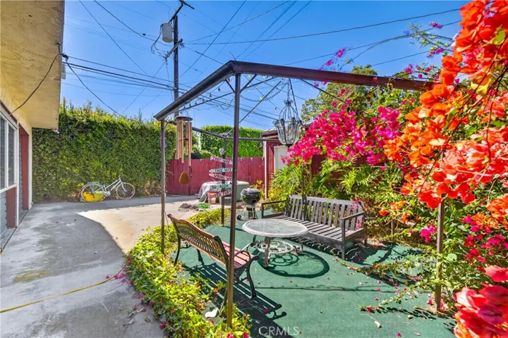 323 Park Avenue, Long Beach, California 90814