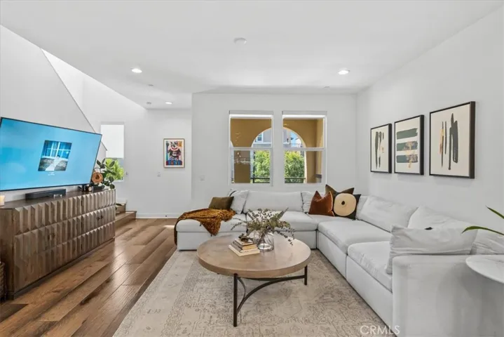 634 Daniel Freemann Cir, Inglewood, California 90301