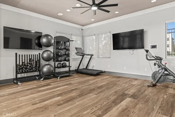 634 Daniel Freemann Cir, Inglewood, California 90301