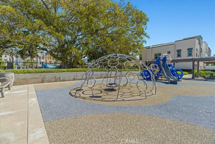 634 Daniel Freemann Cir, Inglewood, California 90301