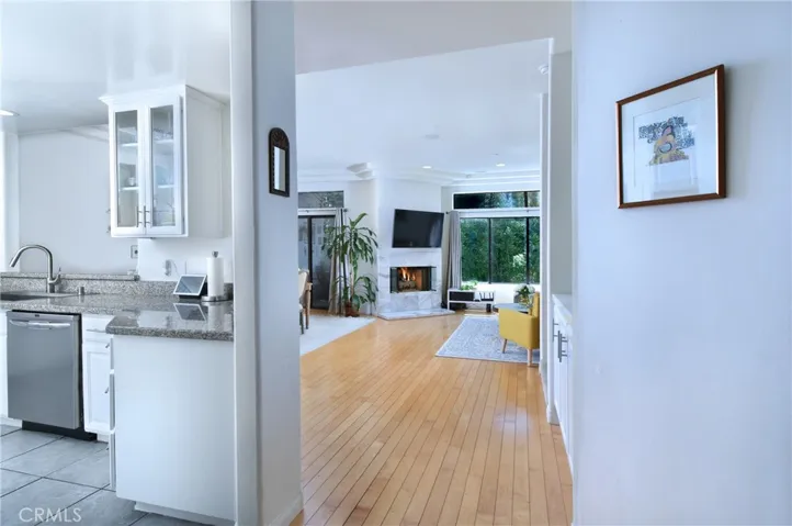 11847 Laurelwood 304, Studio City, California 91604