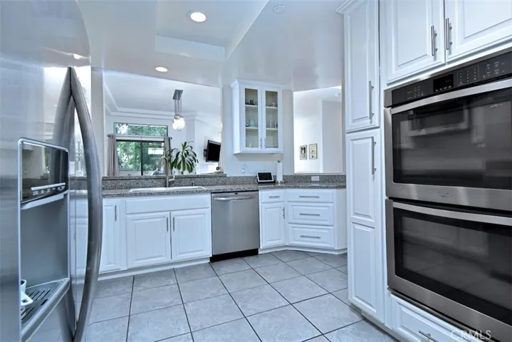 11847 Laurelwood 304, Studio City, California 91604