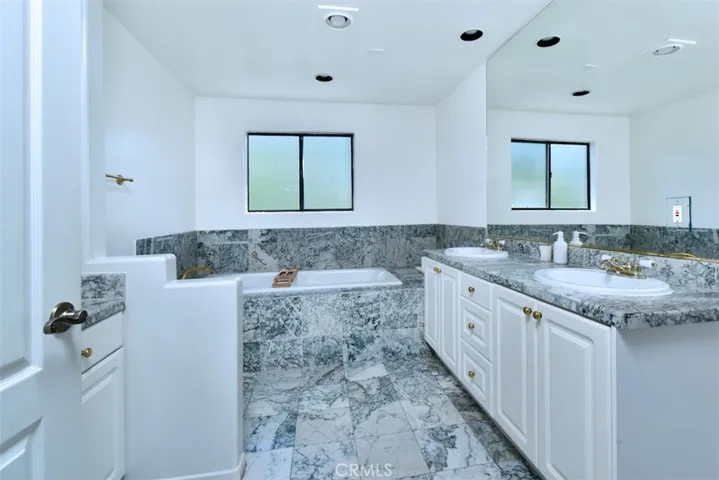 primary suite