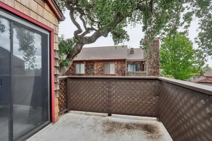 1555 Hecker Pass Road E201, Gilroy, California 95020
