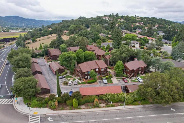 1555 Hecker Pass Road E201, Gilroy, California 95020