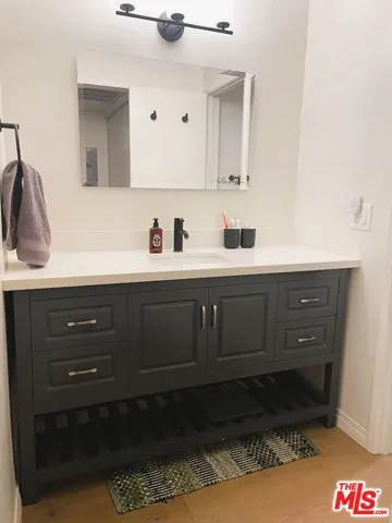 8314 Raintree Circle, Culver City, California 90230