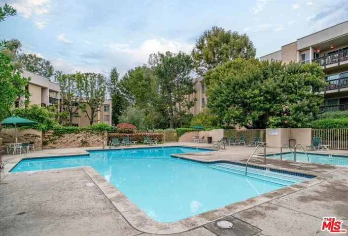 8314 Raintree Circle, Culver City, California 90230