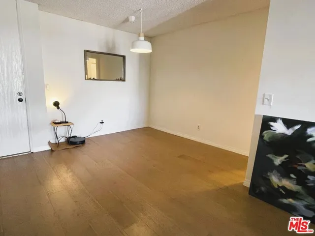 8314 Raintree Circle, Culver City, California 90230