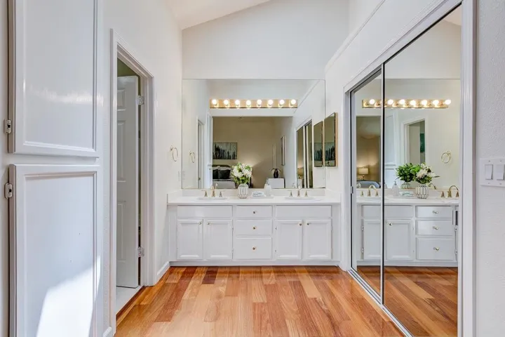 20667 Gardenside, Cupertino, California 95014