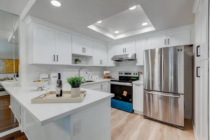 20667 Gardenside, Cupertino, California 95014