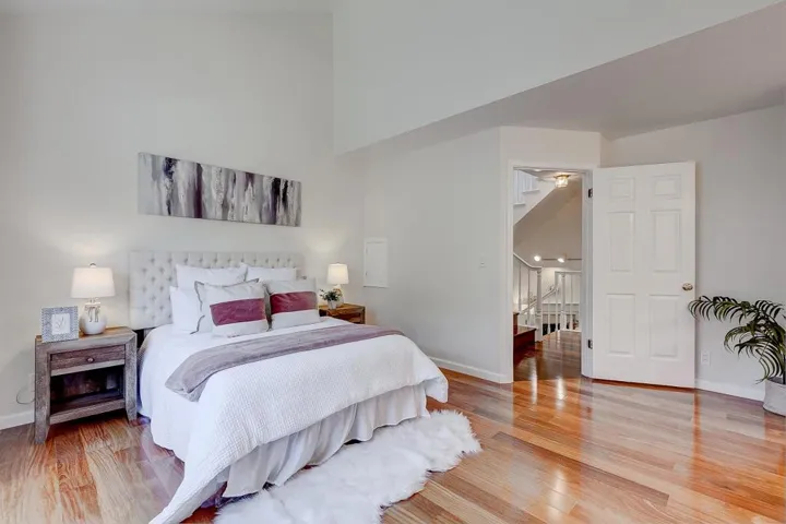 20667 Gardenside, Cupertino, California 95014