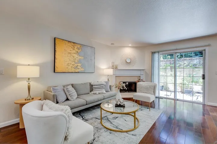 20667 Gardenside, Cupertino, California 95014
