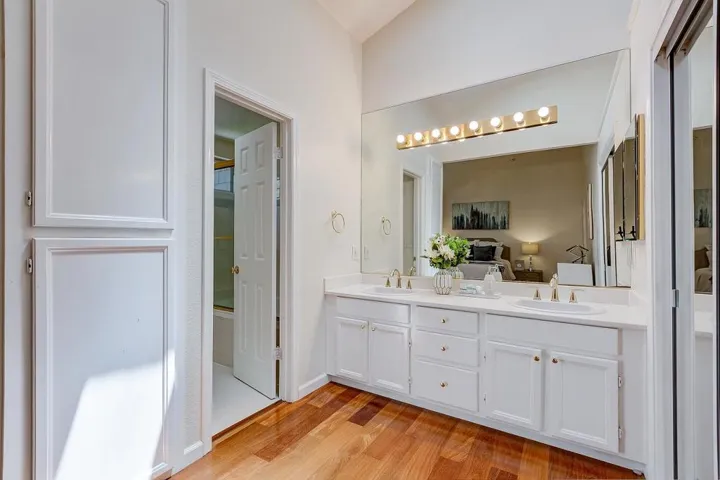 20667 Gardenside, Cupertino, California 95014