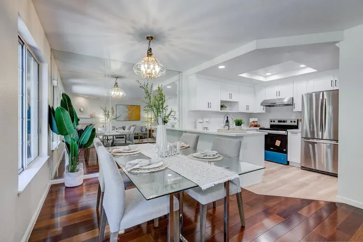 20667 Gardenside, Cupertino, California 95014