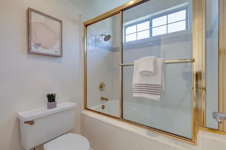 20667 Gardenside, Cupertino, California 95014