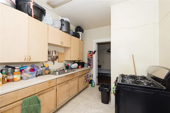 694 S Burlington Avenue, Los Angeles, California 90057