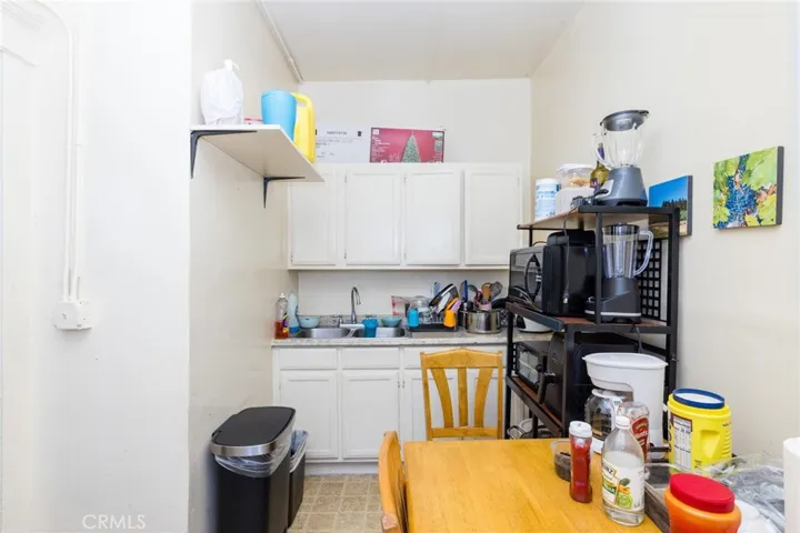 694 S Burlington Avenue, Los Angeles, California 90057