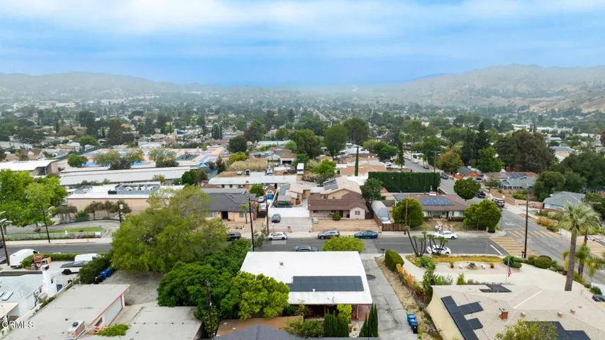 10852 Plainview Ave  -  HsHProd-8-sky