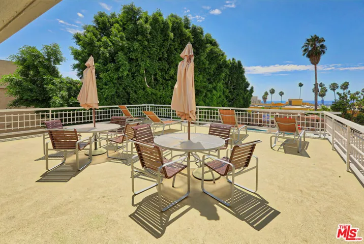 7250 Franklin Avenue 1006, Los Angeles, California 90046