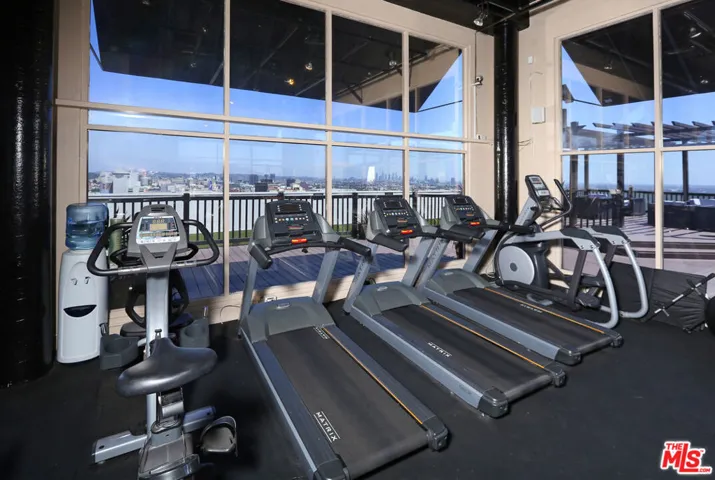 7250 Franklin Avenue 1006, Los Angeles, California 90046