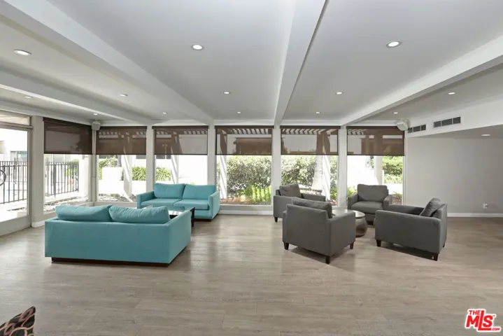 7250 Franklin Avenue 1006, Los Angeles, California 90046