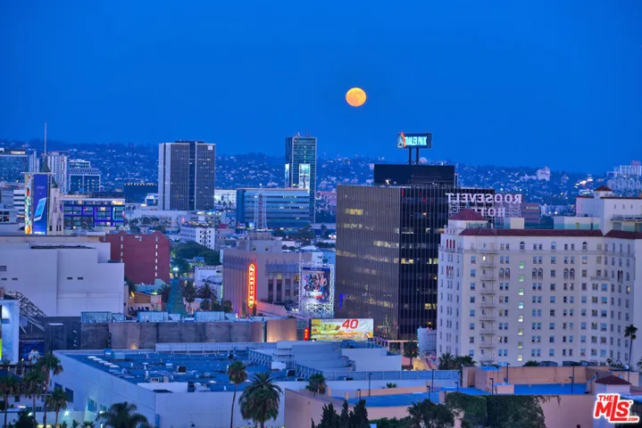 7250 Franklin Avenue 1006, Los Angeles, California 90046
