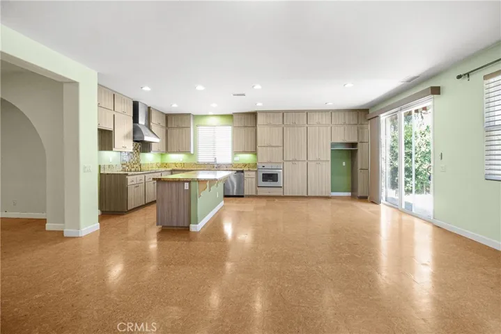 Kitchen/ Dining Room