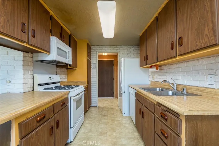 Kitchen front door