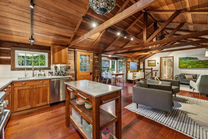252 Blakewood Way, Redwood City, California 94062
