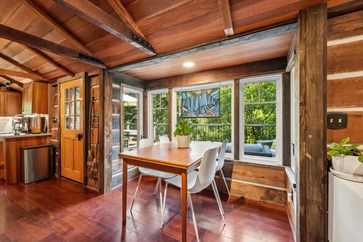 252 Blakewood Way, Redwood City, California 94062