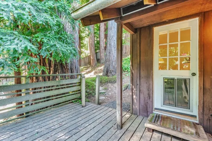 252 Blakewood Way, Redwood City, California 94062