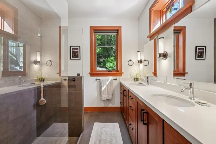 252 Blakewood Way, Redwood City, California 94062