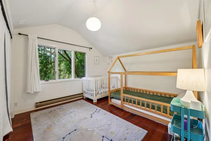 252 Blakewood Way, Redwood City, California 94062