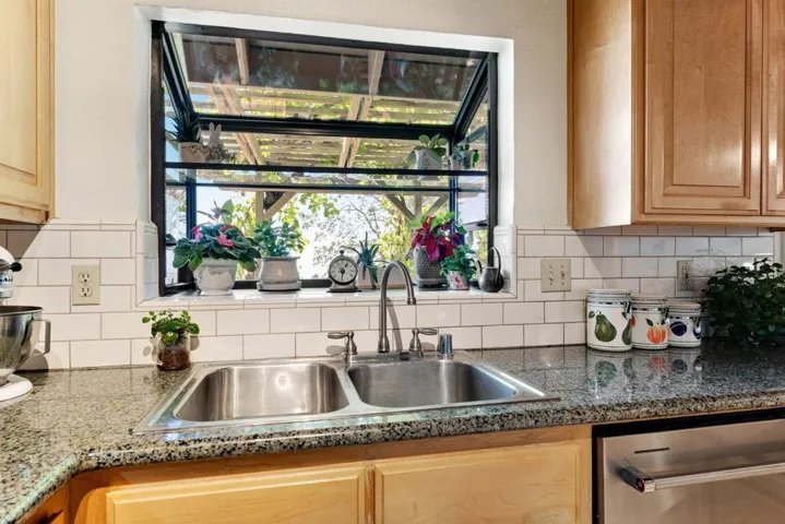 27255 Loma Prieta Way, Los Gatos, California 95033