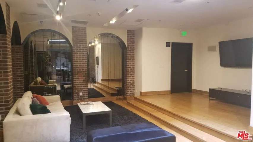 460 S Spring Street 101, Los Angeles, California 90013