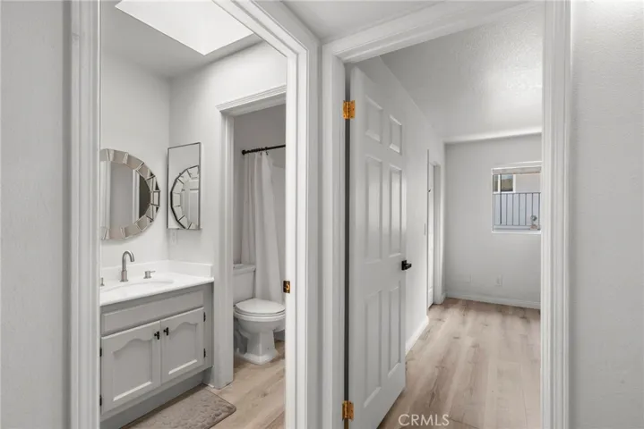 Bathroom 3 (Guest Bathroom Upstairs)