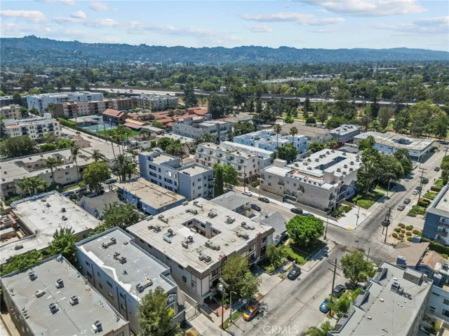 11274 Morrison Street 2, North Hollywood, California 91601