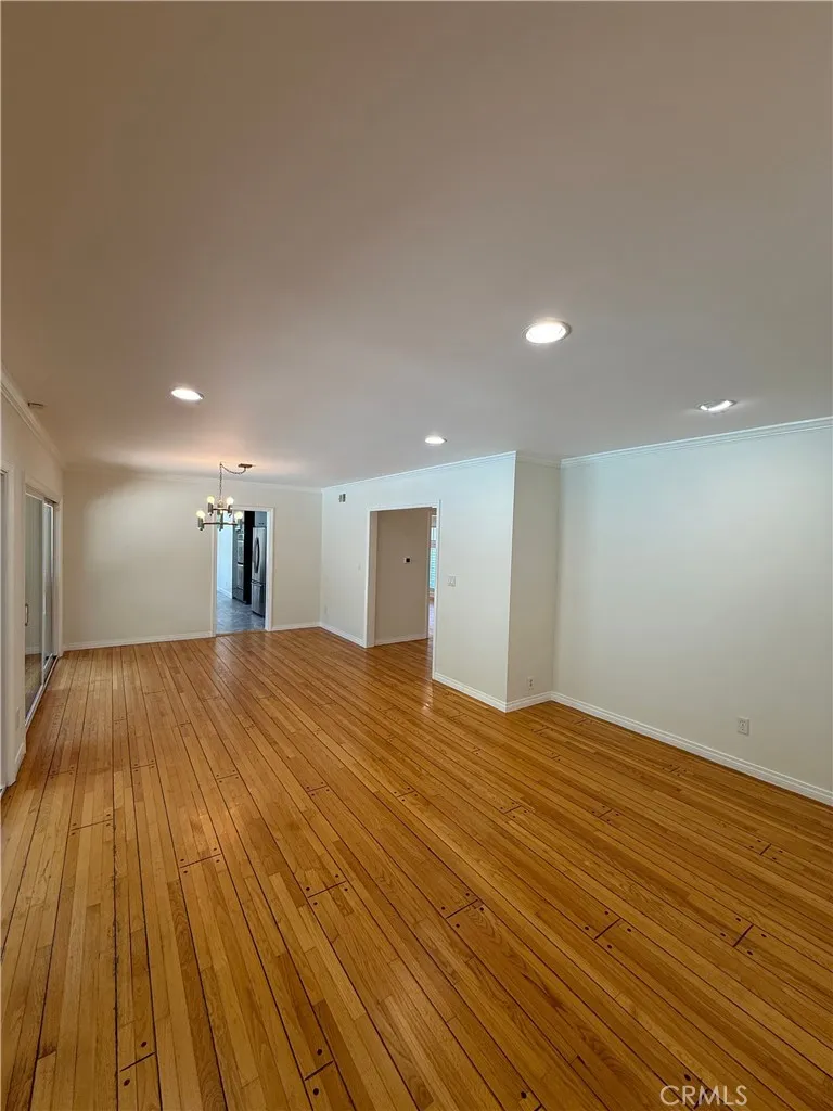 Formal Dining/Living
Room Formal Dining/Living
Room