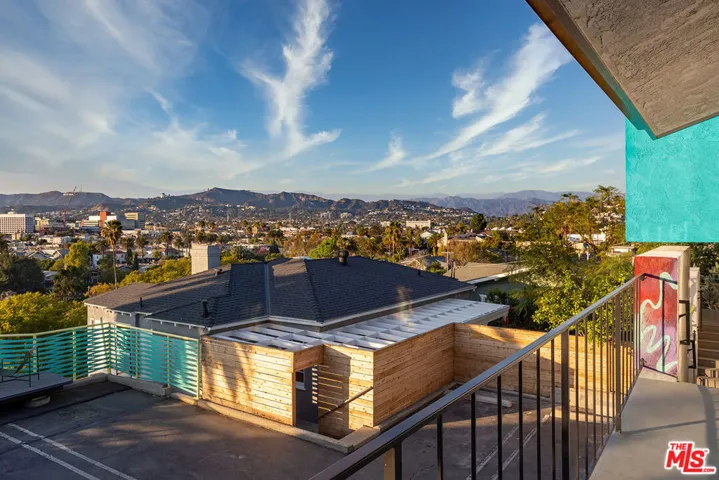 908 Hyperion Avenue, Los Angeles, California 90029