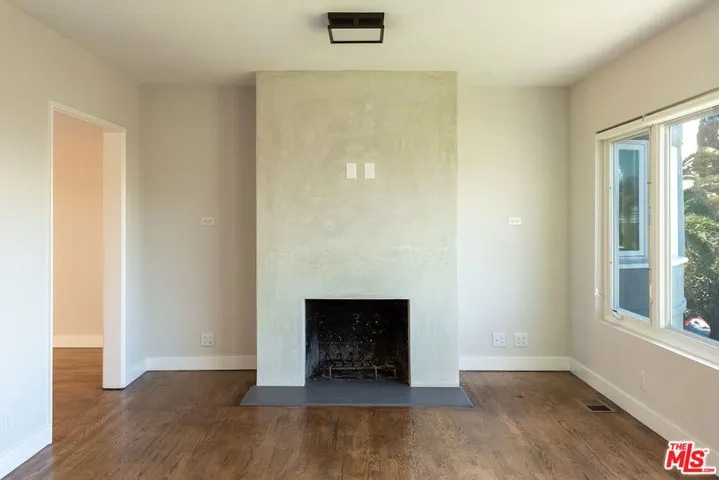908 Hyperion Avenue, Los Angeles, California 90029