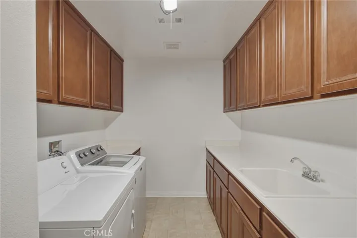 11077 Kalmia Court, Corona, California 92883