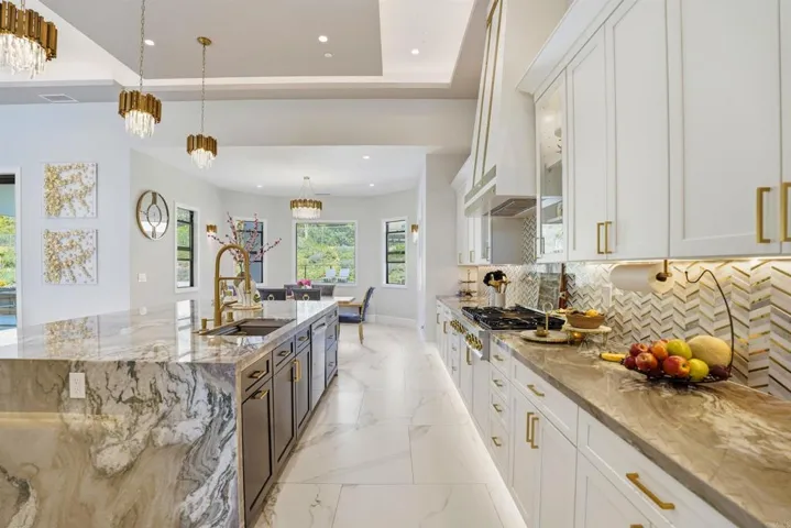 14989 Orchard View Drive, Poway, California 92064
