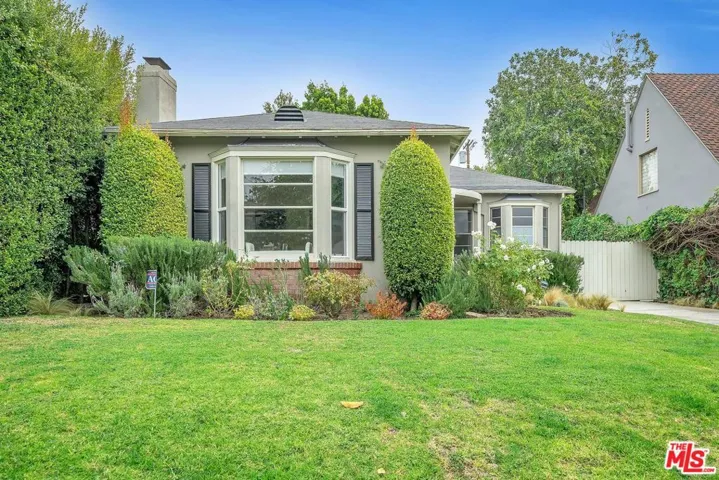630 S Gretna Green Way, Los Angeles, California 90049