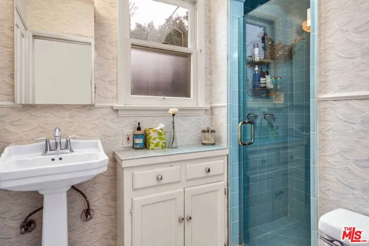3/4 Bath