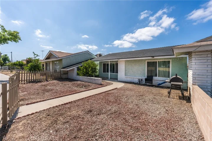385 E Stetson, Hemet, California 92543