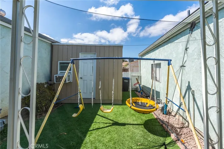 385 E Stetson, Hemet, California 92543
