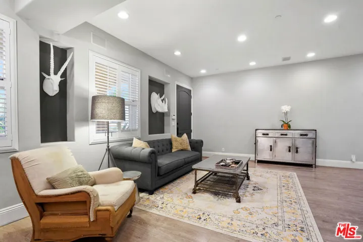 16123 W Sunset Boulevard 202, Pacific Palisades, California 90272