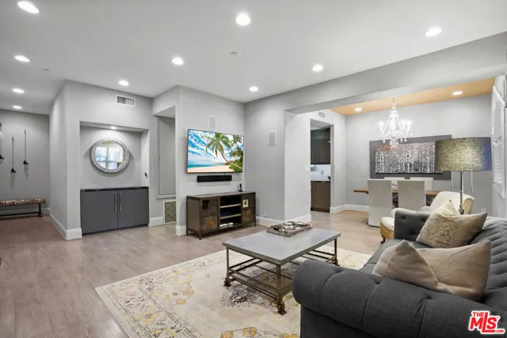 16123 W Sunset Boulevard 202, Pacific Palisades, California 90272