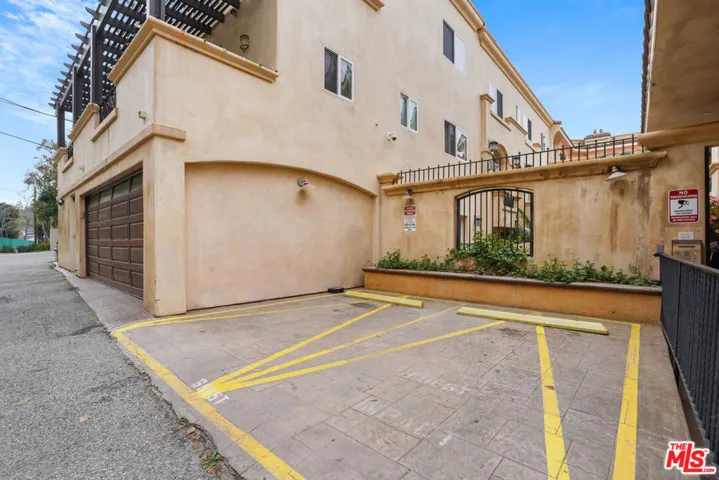 16123 W Sunset Boulevard 202, Pacific Palisades, California 90272