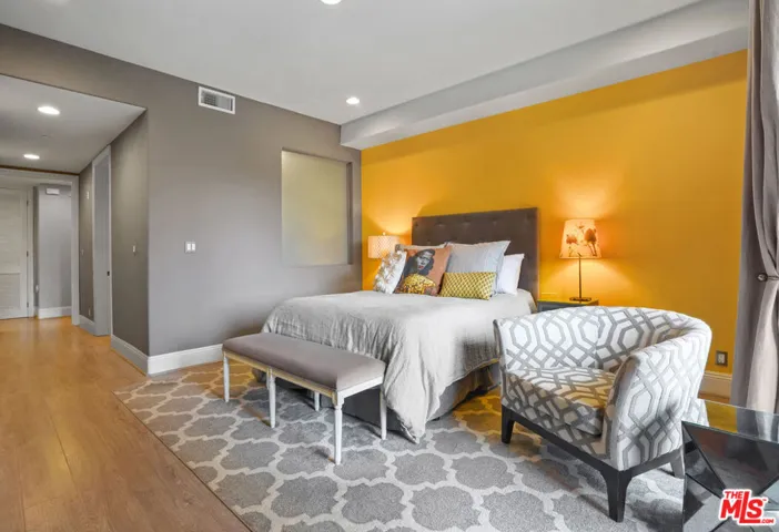 16123 W Sunset Boulevard 202, Pacific Palisades, California 90272